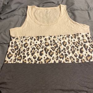 Women’s Maurice’s tank top size XL